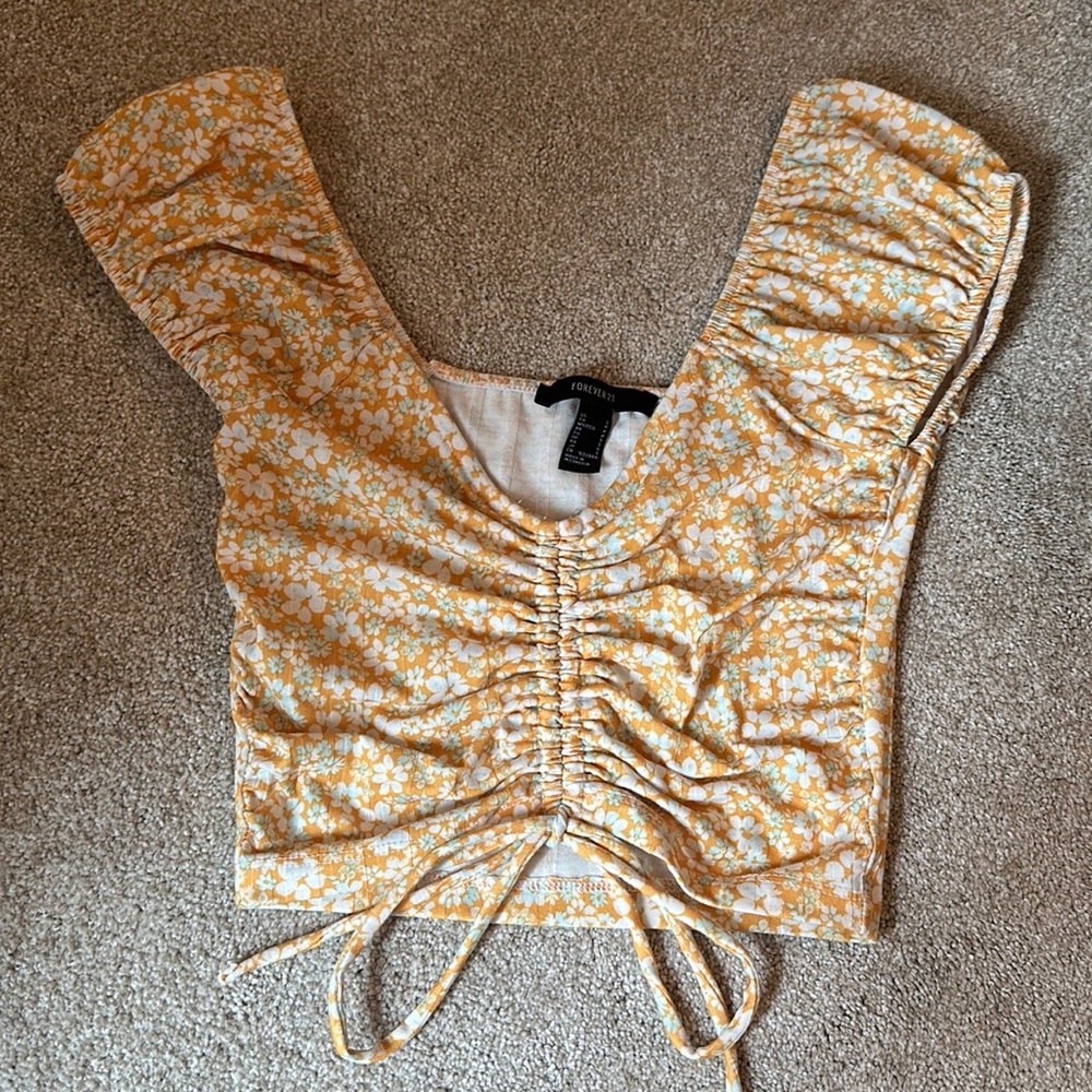 Size small top forever 21